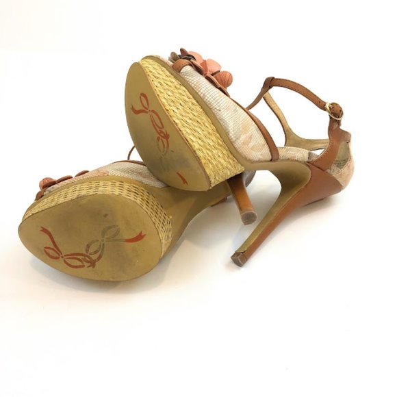 Poetic License “A Fling Thing” Peep-Toe Heels - Picture 4 of 9